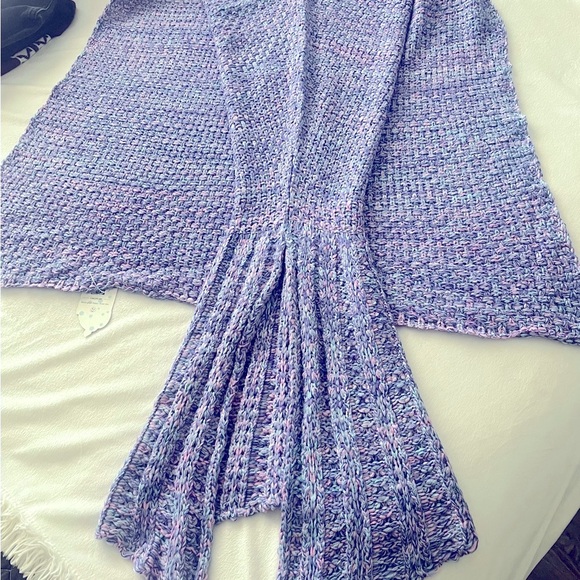 NWT Mermaid tail blanket - Picture 3 of 6